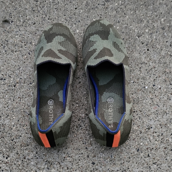 Rothys youth flats size 4Y - Picture 3 of 12